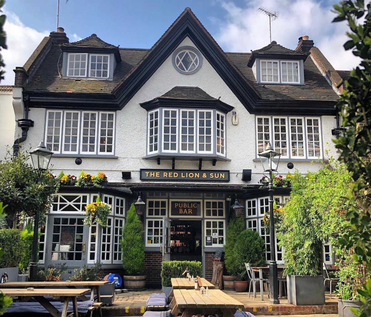 The Red Lion & Sun pub, Highgate